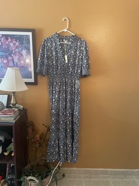 Max Studio Black and White Floral Maxi Dress
